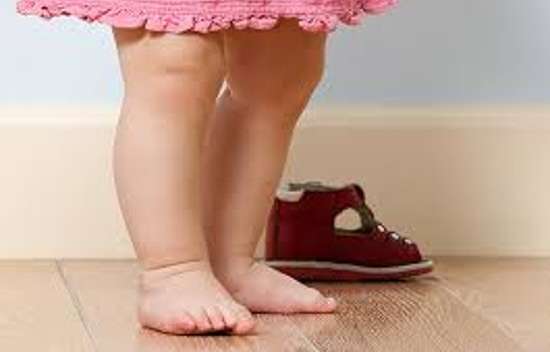 Los chicos, mejor descalzos